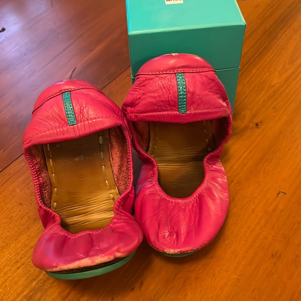 Fuschia Tieks